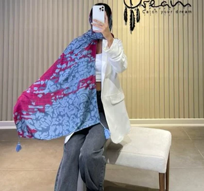 شال منگوله‌دار