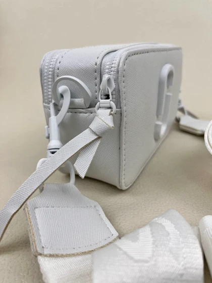 کیف زنانه پاسپورتی مارک جاکوبس MARC JACOBS کد 1601