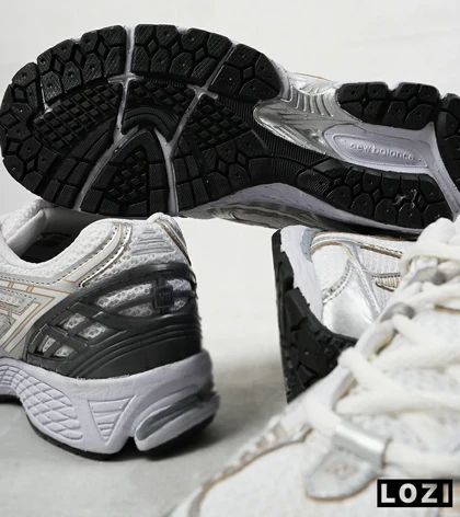 کفش کتانی سفید طوسی طلایی Newbalance 1906R