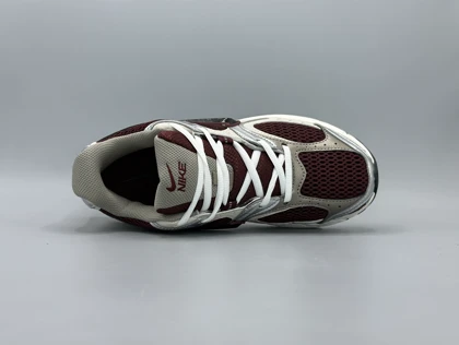 کتانی نایکی وی5 کی رانر کرم سیلور زرشکی/Nike V5K