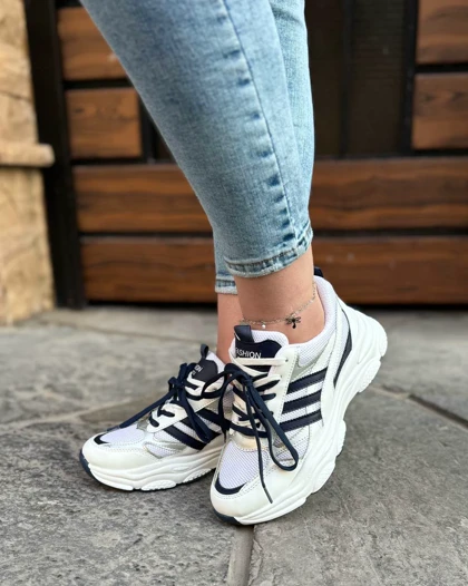 کتانی زنانه سه خط فشیون