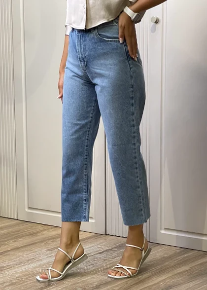 شلوار جین راسته لیزری آبی سنگ شور