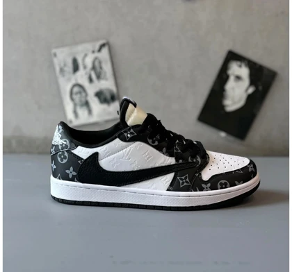 کتانی زنانه تراویس سفید مشکی