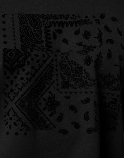 یقه گرد جلو طرح برجسته