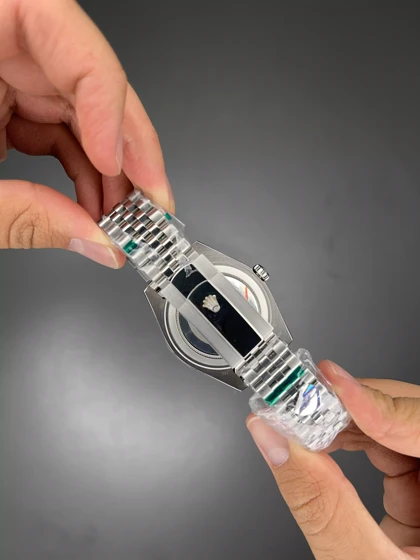 ساعت مچی رولکس اسکای دولر سیلور صفحه مشکی Rolex Dweller