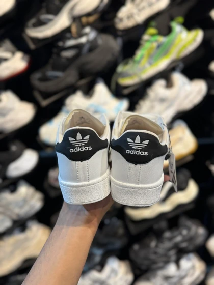 کتانی آدیداس سوپراستار