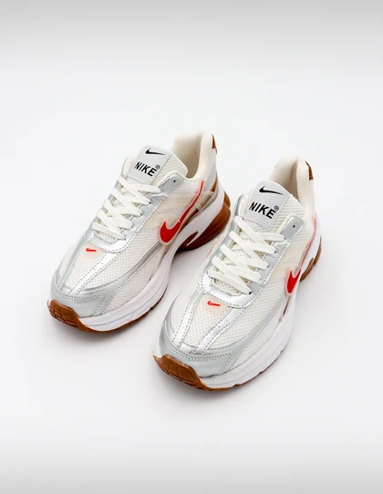 کتانی روزانه زنانه نایک Nike V2K Urban W