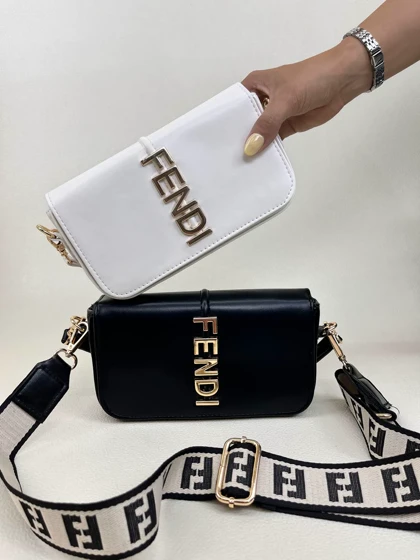 کیف زنانه پاسپورتی فندی | کیف زنانه پاسپورتی فندی Fendi کد 1595 کد 495