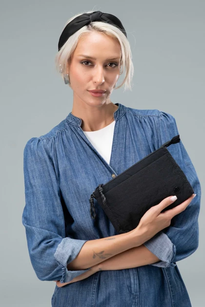 کیف دوشی زنانه برزنتی بدون دسته دیوید جونز DAVIDJONES