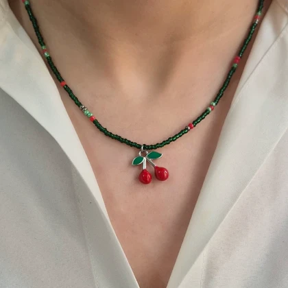 گردنبند زنانه گیلاس (چری) با منجوق