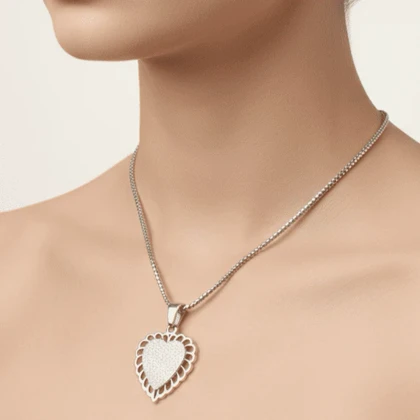 گردنبند دخترانه طرح قلبی