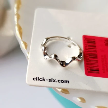 انگشتر منحنی