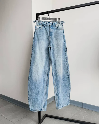 شلوار جین ابی BERSHKA🧊