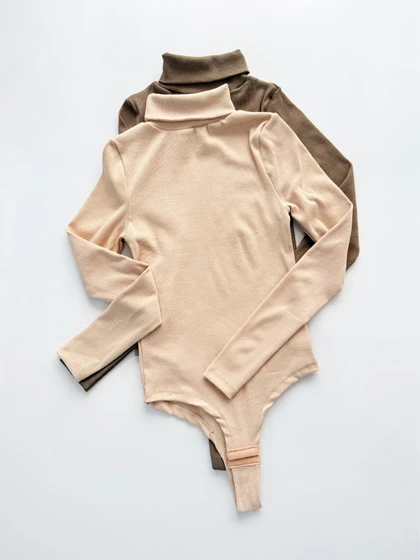 بادی کبریتی یقه اسکی ساده