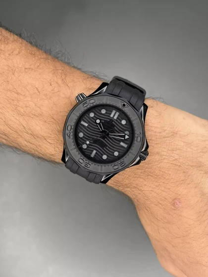 ساعت مچی امگا سیمستر اتوماتیک تمام مشکی بند رابر Omega Seamaster