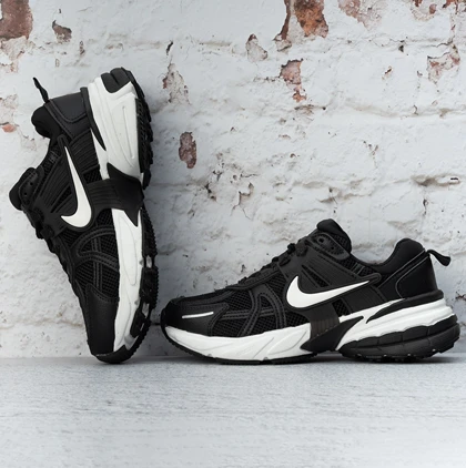 کفش کتانی زنانه نایک V2K مشکی سفید (Nike V2K Black White ) کد 2350