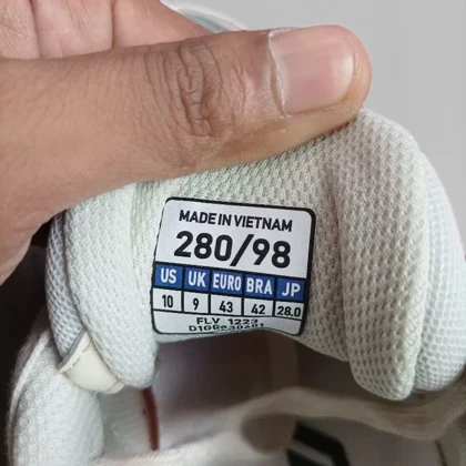 کفش روزمره میزانو مدل Wave Rider Beta LG