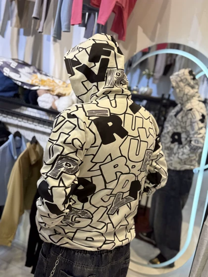 هودی نینجایی سفید طرحدار پارچه دورس گرم بالا