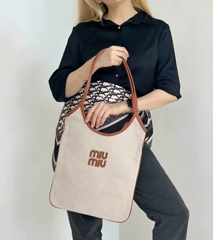 کیف Miu Miu