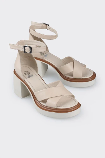 صندل زنانه اله elle