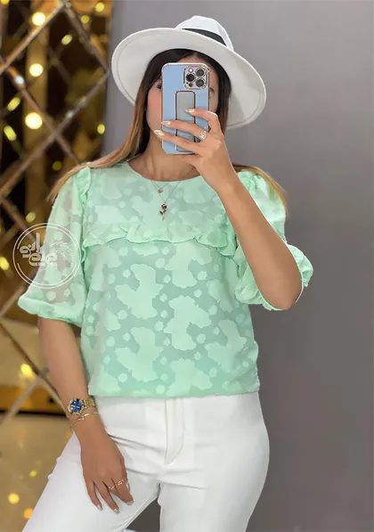کراپ مجلسی دنیرا