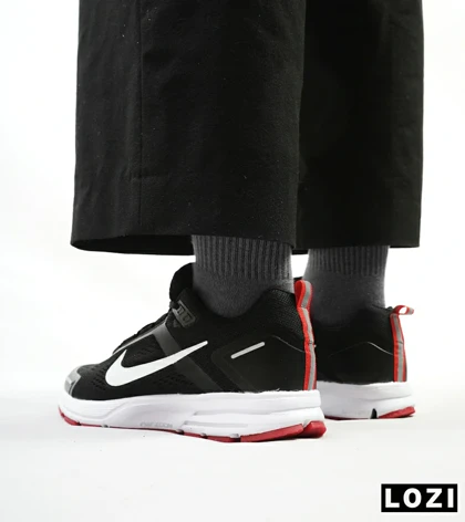 کفش کتانی مردانه مشکی سفید قرمز 24 NIKE zoom structure