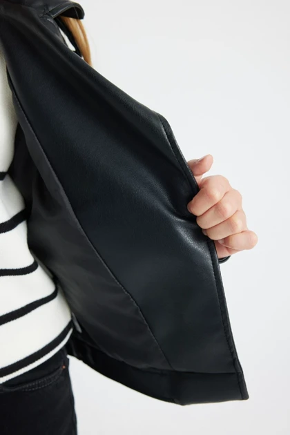 کت و کاپشن بچگانه اورجینال دیفکتو defacto