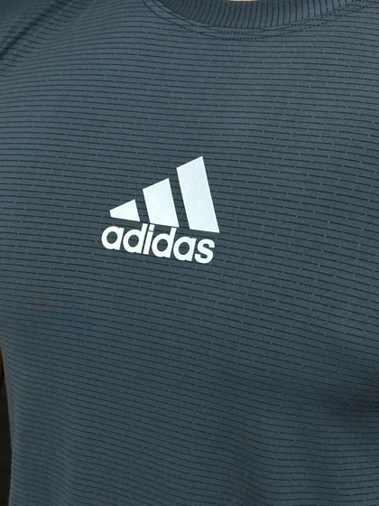 پکیج کد S821 شامل تیشرت و شلوارک آدیداس با تم نوک مدادی