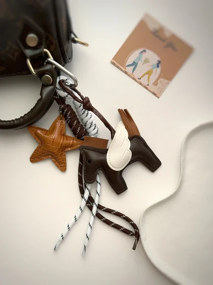 چارم بگ های قهوه ای سری 1