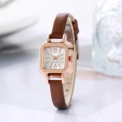 ساعت زنانه مکعبی ویکتوریا