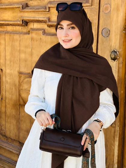 روسری وال نخی قهوه ای
