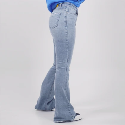 جین بوت کات آبی روشن