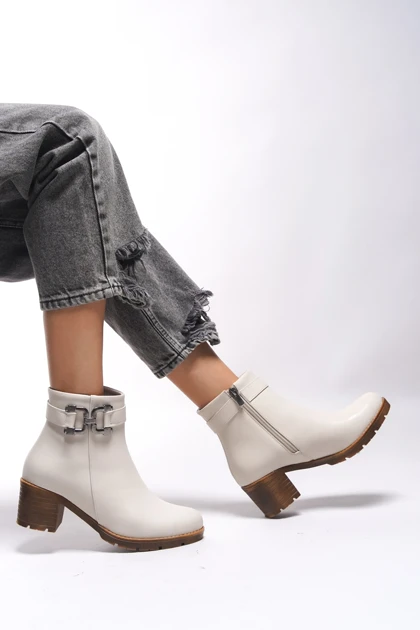 بوت و نیم بوت زنانه ریکن riccon