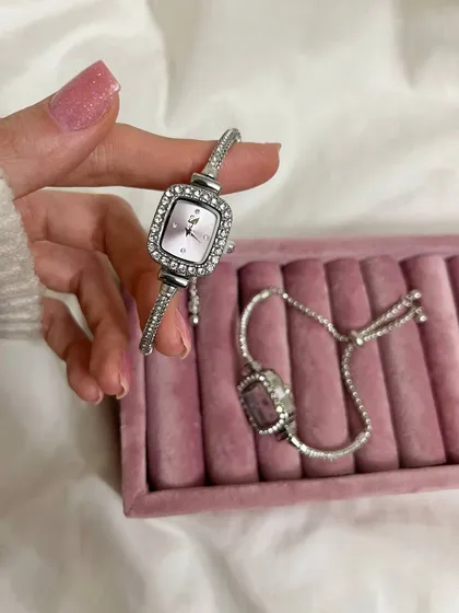 ساعت سواروسکی