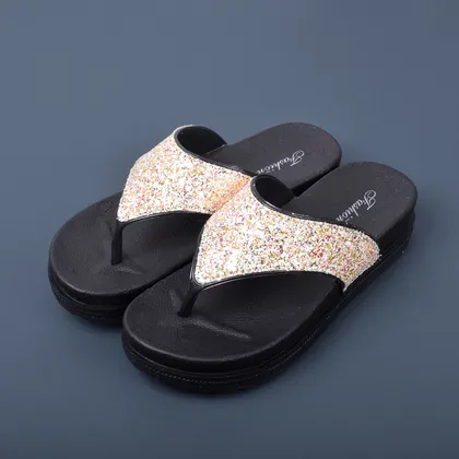 دمپایی لاانگشتی زنانه نیکتا مدل GD.2462