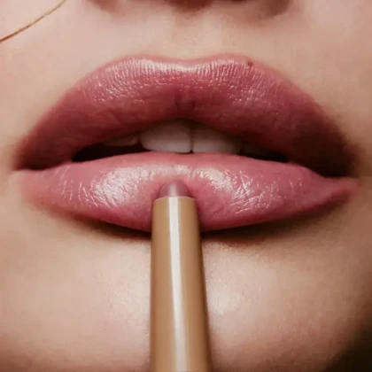 مداد لب پپتیدی رود Rhode مدل Peptide Lip Shape