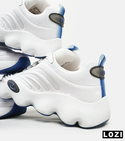 کفش کتانی مردانه سفید آبی ADIDAS yeezy 700 v2
