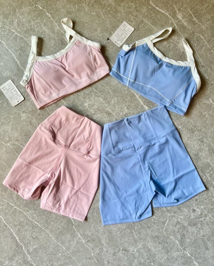 ست نیم‌تنه و شلوارک