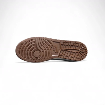 کتانی نایک ترویس مشکی شکلاتی