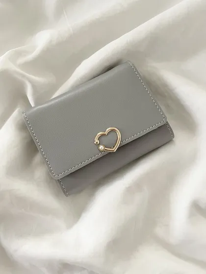 کیف پول دخترانه
