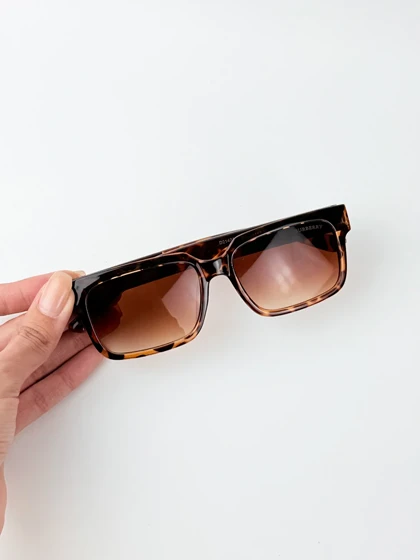 عینک آفتابی زنانه پلنگی بربری Burberry