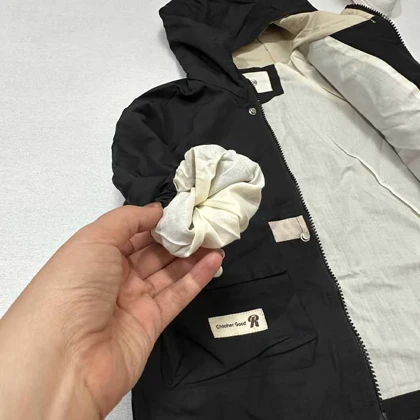 سویشرت بچه گانه آستردار مشکی طرح بارانی