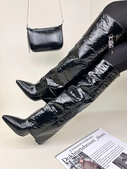 بوت زنانه پاشنه‌دار دامنی ژیوانشی براق GIVENCHY کد 1696 دختر طهرونی