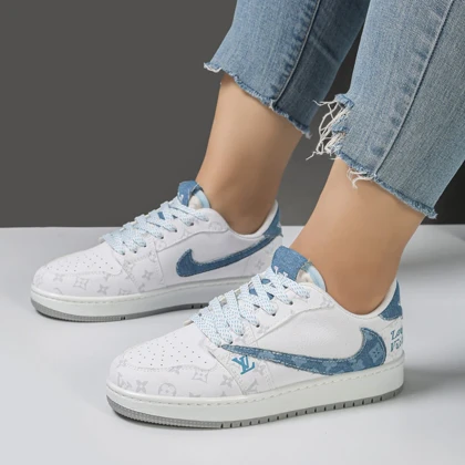کفش کتانی زنانه و دخترانه مدل نایک ترویس NIKE TRAVIS رنگ سفید آبی کد M31501