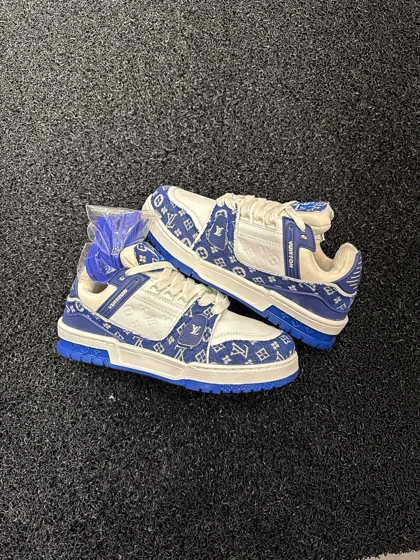 کتانی لویی ویتون سفید آبی