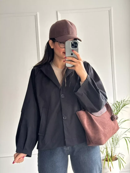 ترنچ کت مانلی