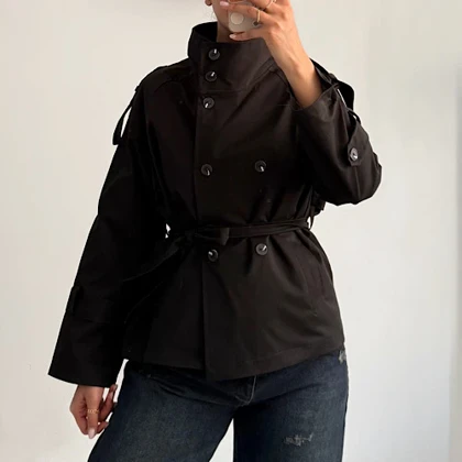 ترنچ کت شری