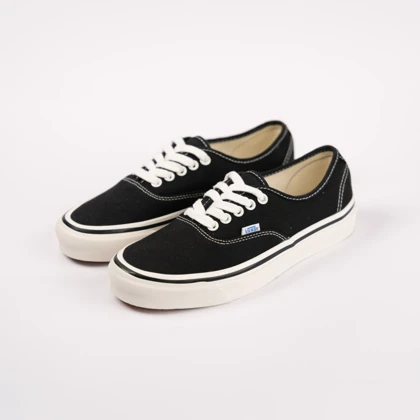 کفش ونس مدل آتنتیک/vans authentic b&w