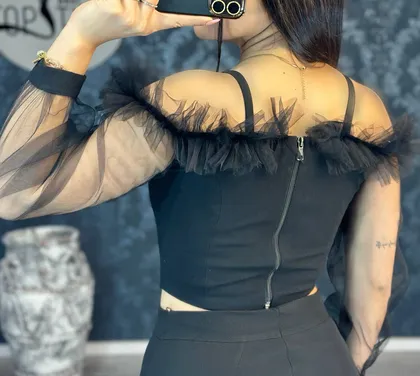 نیم‌تنه کد : 8088