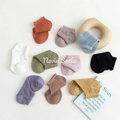 جوراب سوزنی مچی حنا